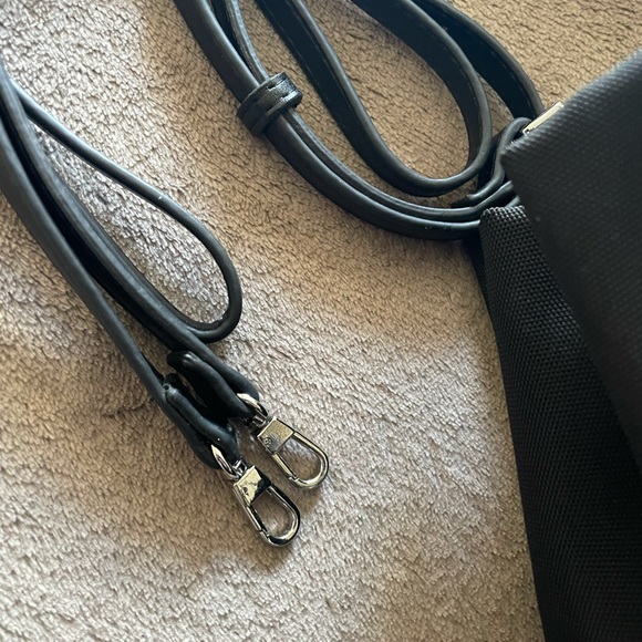 Authentic black Gucci Bucket Bag - Picture 7 of 8